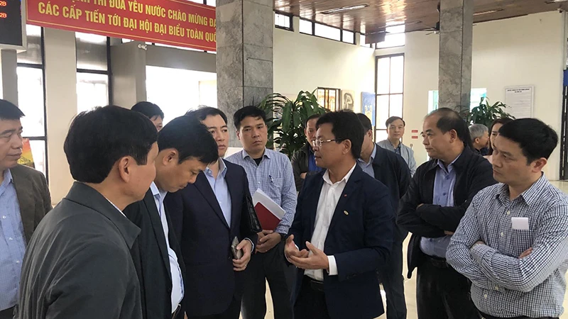 Lãnh đạo Tổng Công ty Đường sắt Việt Nam kiểm tra công tác phục vụ hành khách đợt cao điểm Tết Ất Tỵ.