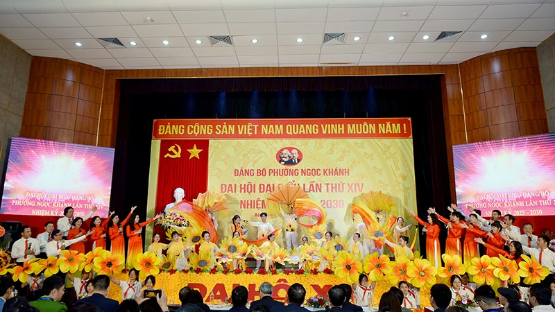 Chương trình văn nghệ chào mừng Đại hội Đảng bộ phường Ngọc Khánh, nhiệm kỳ 2025-2030.
