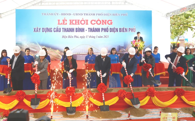 Lễ động thổ khởi công xây dựng cầu Thanh Bình.