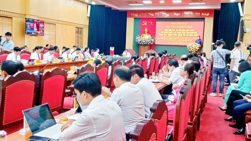 Các đại biểu dự hội thảo tại điểm cầu Tỉnh ủy Thái Nguyên.