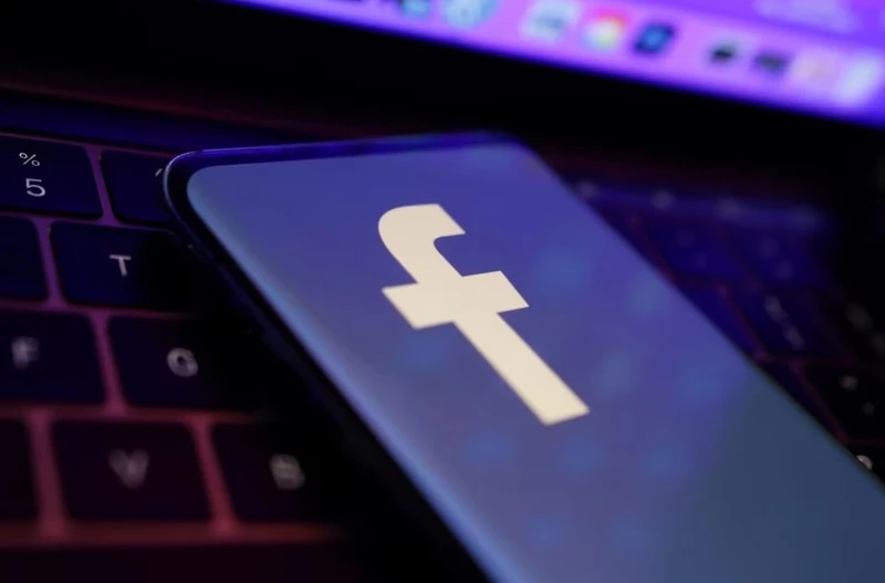 Logo ứng dụng Facebook. Ảnh: Reuters.
