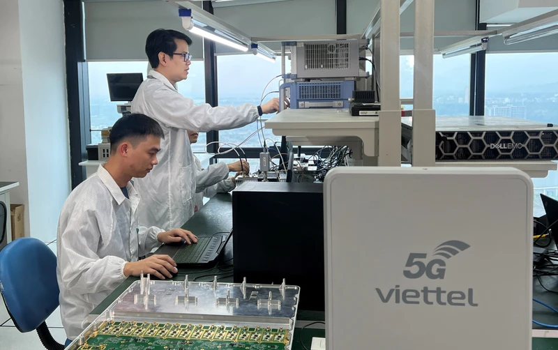 Sản phẩm do chính Viettel tự thiết kế mới có khả năng thích ứng được với các rủi ro ngày càng khó lường trong môi trường an ninh mạng phức tạp và đầy nguy cơ hiện nay