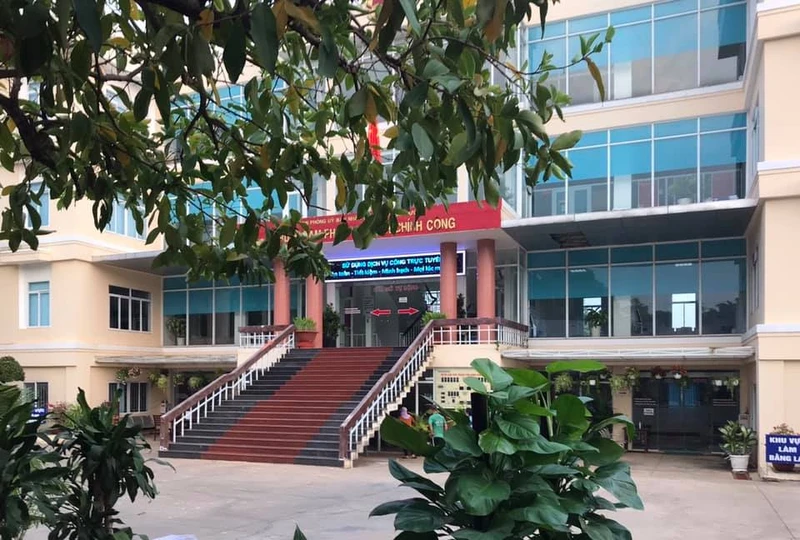 Trung tâm phục vụ Hành chính công tỉnh Bình Phước, nơi thực hiện các dịch vụ công trực tuyến.