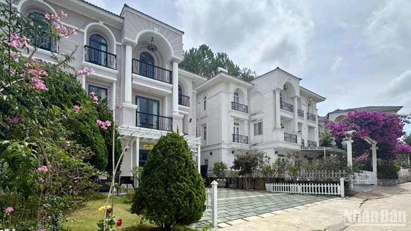 Thành phố Đà Lạt yêu cầu chủ đầu tư tự giác tháo dỡ các công trình phụ phát sinh tại dự án.