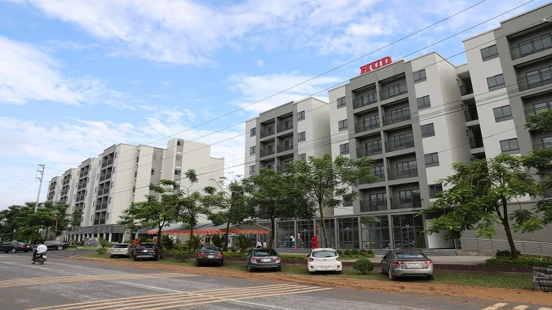 Phát triển nhà ở xã hội là nhiệm vụ trọng tâm trong thời gian tới. Trong ảnh: Khu Nhà ở xã hội Thanh Lâm-Đại Thịnh 2 do Tổng Công ty Nhà và Phát triển đô thị (HUD) đầu tư.