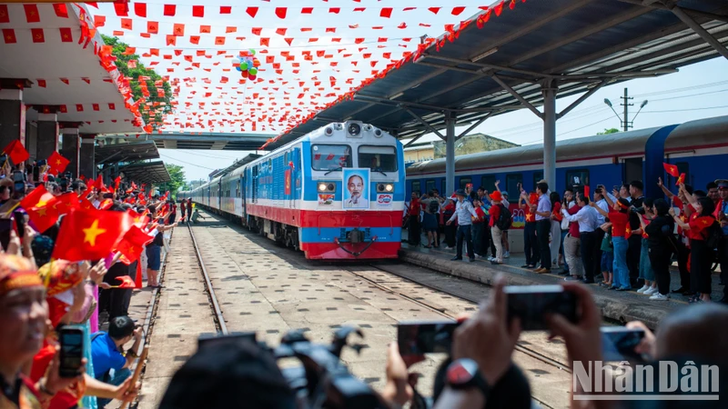 Đà Nẵng sẽ nghiên cứu đầu tư tuyến đường sắt đô thị Đà Nẵng-Quảng Nam. 