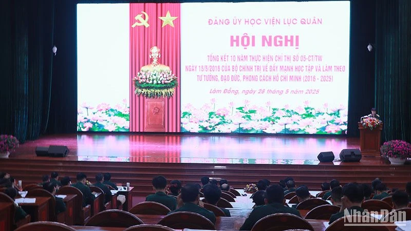 Đảng ủy Học viện Lục quân tổ chức tổng kết 10 năm triển khai thực hiện Chỉ thị số 05.