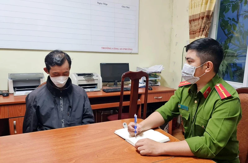 Đối tượng Thái Phi Hổ tại cơ quan công an.