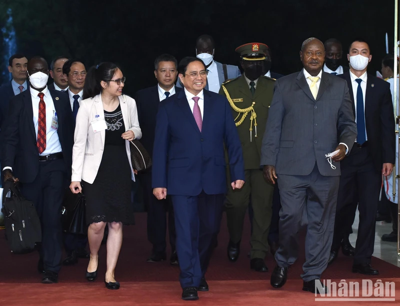 Thủ tướng Phạm Minh Chính hội kiến Tổng thống Uganda Yoweri Kaguta Museveni.
