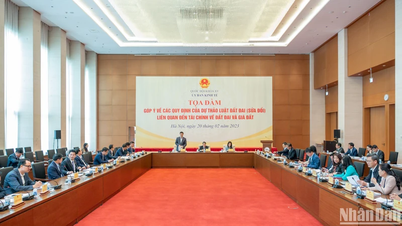 Quang cảnh tọa đàm.