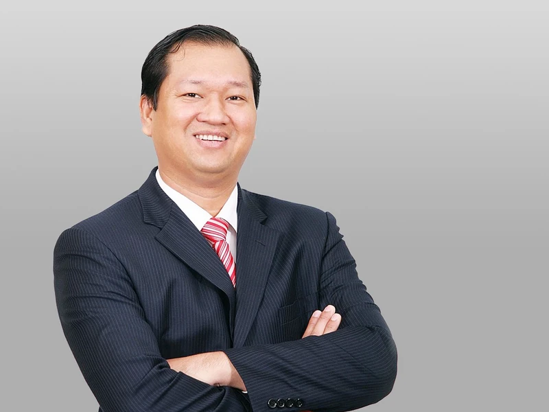 Ông Trần Xuân Huy giữ chức vụ Phó Tổng Giám đốc phụ trách khu vực miền nam Ngân hàng Sài Gòn-Hà Nội (SHB). 