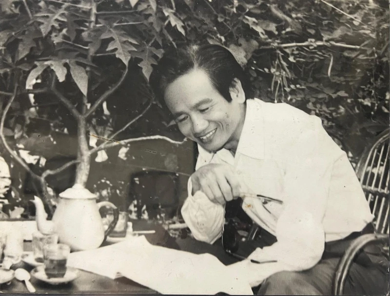 Nhà viết kịch Hoàng Luyện (Ảnh tư liệu gia đình cung cấp).