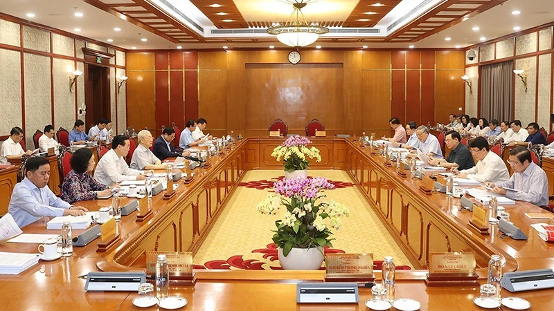 Quang cảnh cuộc họp. 