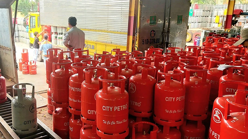 Giá gas tại Thành phố Hồ Chí Minh tăng 26.000 đồng/bình 12kg