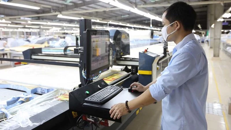 Chuyển đổi số là “chìa khóa” để duy trì và phát triển doanh nghiệp trong thế giới kỷ nguyên số.