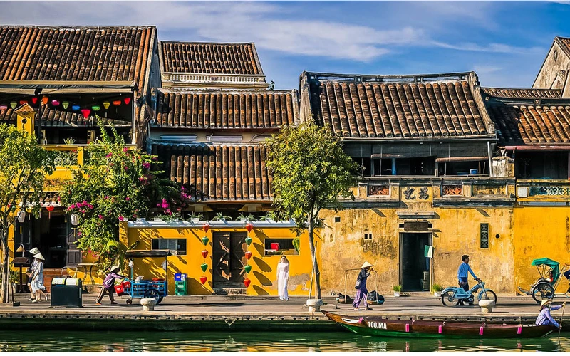 Hội An nhiều năm được vào danh sách những thành phố du lịch hàng đầu của Travel+Leisure. (Ảnh: TRAVEL+LEISURE)