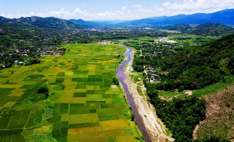 Huyện A Lưới, thành phố Huế đang đổi thay từng ngày. (Ảnh: MINH TRÚC)