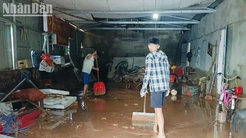 Mưa lớn gây ngập lụt một số nơi ở Hà Tĩnh. (Ảnh: NGÔ TUẤN)