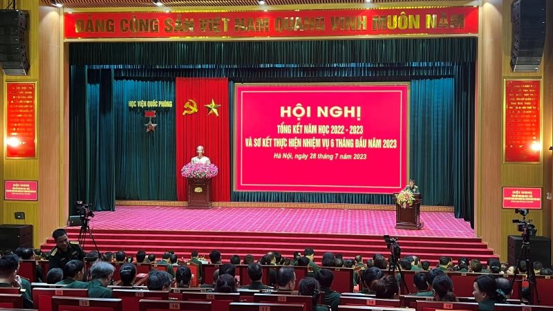 Toàn cảnh hội nghị. 