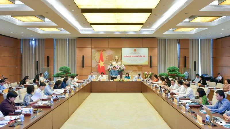 Toàn cảnh phiên họp.
