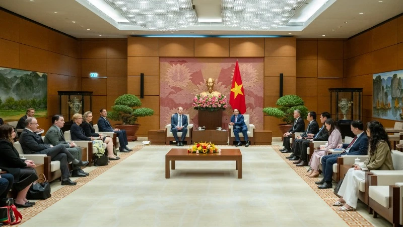 Quang cảnh buổi tiếp. 