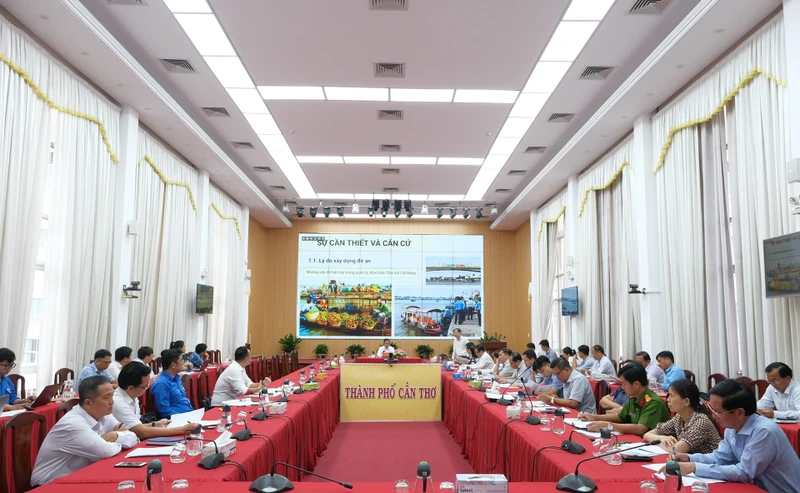 Quang cảnh cuộc họp.