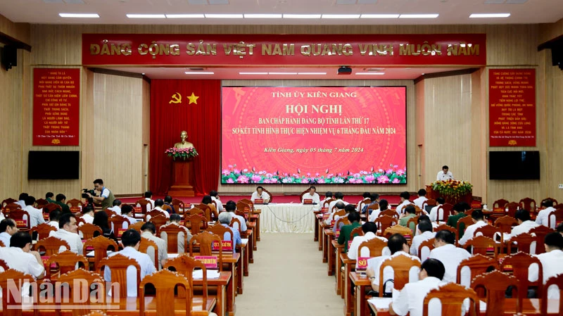 Quang cảnh hội nghị.
