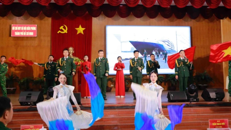 Các tiết mục trình diễn tại liên hoan nghệ thuật. 