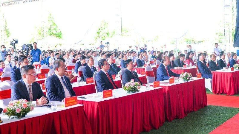 Chủ tịch nước Nguyễn Xuân Phúc và các đồng chí lãnh đạo, nguyên lãnh đạo Đảng, Nhà nước dự Lễ kỷ niệm 120 năm Ngày sinh Tổng Bí thư Lê Hồng Phong.