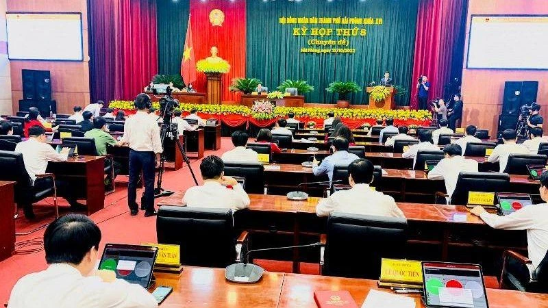 Kỳ họp thứ 8 (chuyên đề) Hội đồng nhân dân thành phố Hải Phòng khóa 16 quyết nghị 16 nội dung phát triển kinh tế-xã hội và tăng tốc giải ngân vốn đầu tư công.
