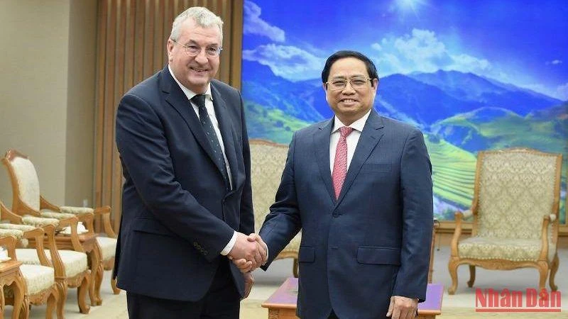 Thủ tướng Phạm Minh Chính tiếp ông Pierre-Yves Jeholet, Bộ trưởng-Thủ hiến Chính phủ Cộng đồng người Bỉ nói tiếng Pháp Wallonie-Bruxelles.