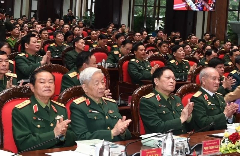 Các đại biểu dự Hội thảo kỷ niệm 50 năm chiến thắng “Hà Nội - Điện Biên Phủ trên không”. (Ảnh: Phú Sơn)