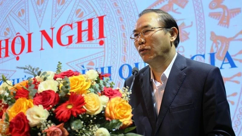 Thứ trưởng Phùng Đức Tiến phát biểu kết luận hội nghị.