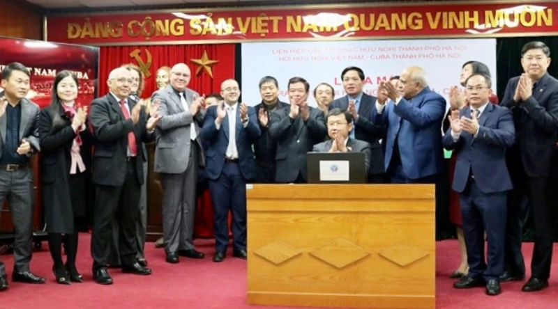 Khai trương Trang tin Hội Hữu nghị Việt Nam-Cuba thành phố Hà Nội.