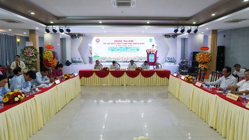 Quang cảnh hội nghị. 