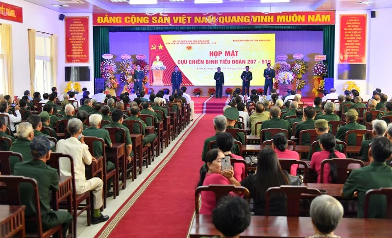 Quang cảnh buổi họp mặt cựu chiến binh Tiểu đoàn 207, Tiểu đoàn 519. 