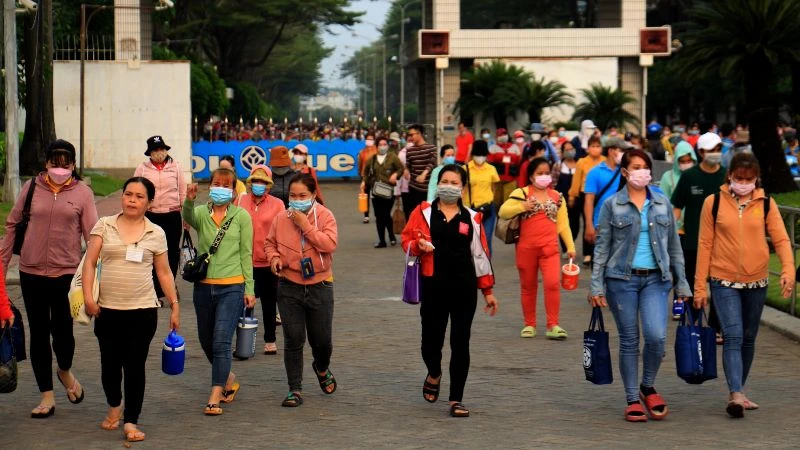 Công nhân Công ty TNHH Pouyuen Việt Nam. (Ảnh: THẾ ANH)