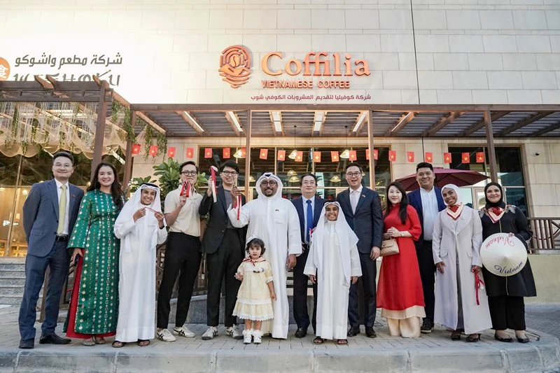 Công ty Minh Tiến khai trương cửa hàng cà phê Coffilia đầu tiên tại Kuwait 