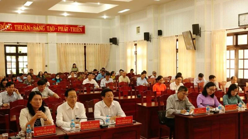 Tỉnh Bến Tre phát động Cuộc thi chính luận bảo vệ nền tảng tư tưởng của Đảng. (Ảnh: HOÀNG TRUNG)