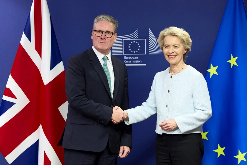 Anh và EU hướng tới cài đặt lại mối quan hệ, sau Brexit.