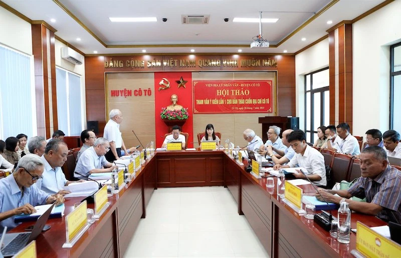 Quang cảnh Hội thảo tham vấn ý kiến lần 1 cho Cuốn Địa chí Cô Tô.