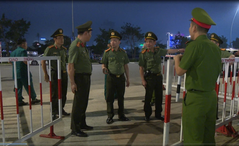 Lãnh đạo Công an tỉnh Quảng Ninh trực tiếp chỉ đạo công tác bảo đảm an ninh tại Chương trình Carnaval Hạ Long 2024.