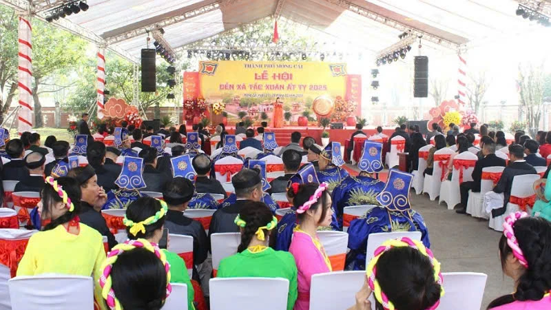 Lễ khai hội Đền Xã Tắc năm 2025.