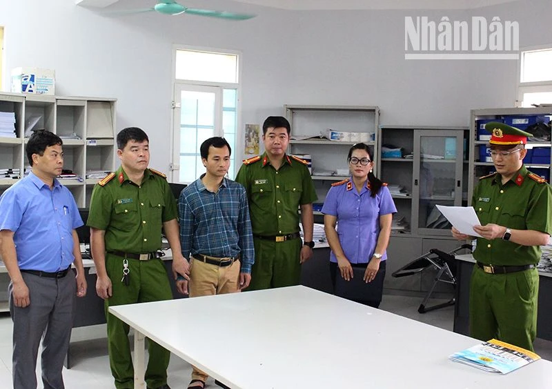 Cơ quan Cảnh sát điều tra thi hành quyết định khởi tố vụ án hình sự, quyết định khởi tố bị can, lệnh bắt bị can để tạm giam đối với Đào Hữu Bính.