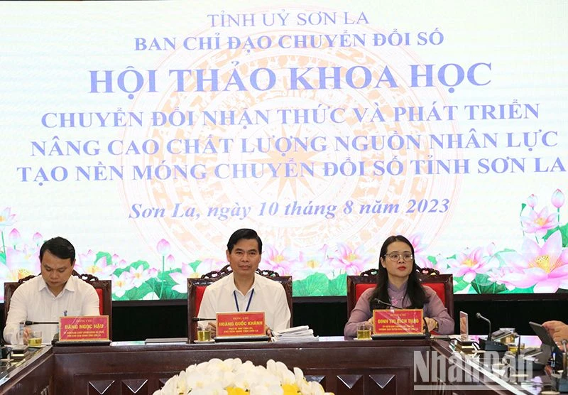 Hội thảo khoa học “Chuyển đổi nhận thức và phát triển nâng cao chất lượng nguồn nhân lực tạo nền móng chuyển đổi số tại tỉnh Sơn La”.