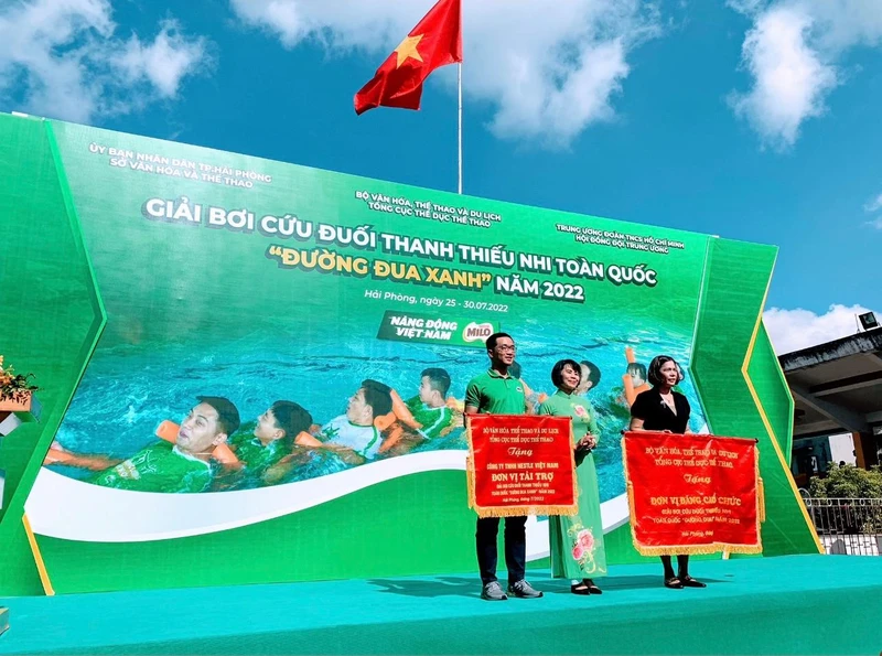 Khai mạc giải bơi cứu đuối “Đường đua xanh”.