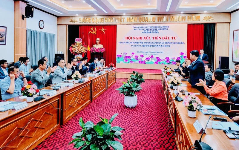 Quang cảnh Hội nghị xúc tiến đầu tư với các doanh nghiệp phụ trợ của Tập đoàn LG (Hàn Quốc).