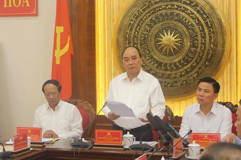 Chủ tịch nước Nguyễn Xuân Phúc phát biểu chỉ đạo tại buổi làm việc.