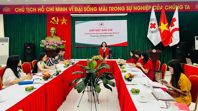 Toàn cảnh cuộc họp báo.
