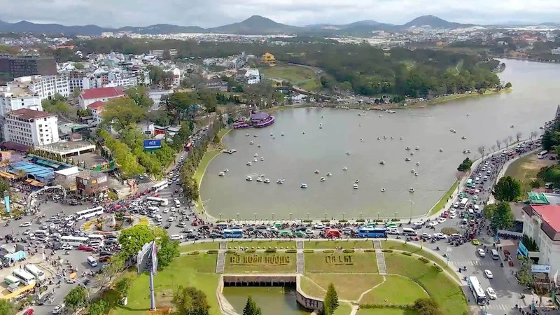 Trung tâm thành phố Đà Lạt mùa du lịch.